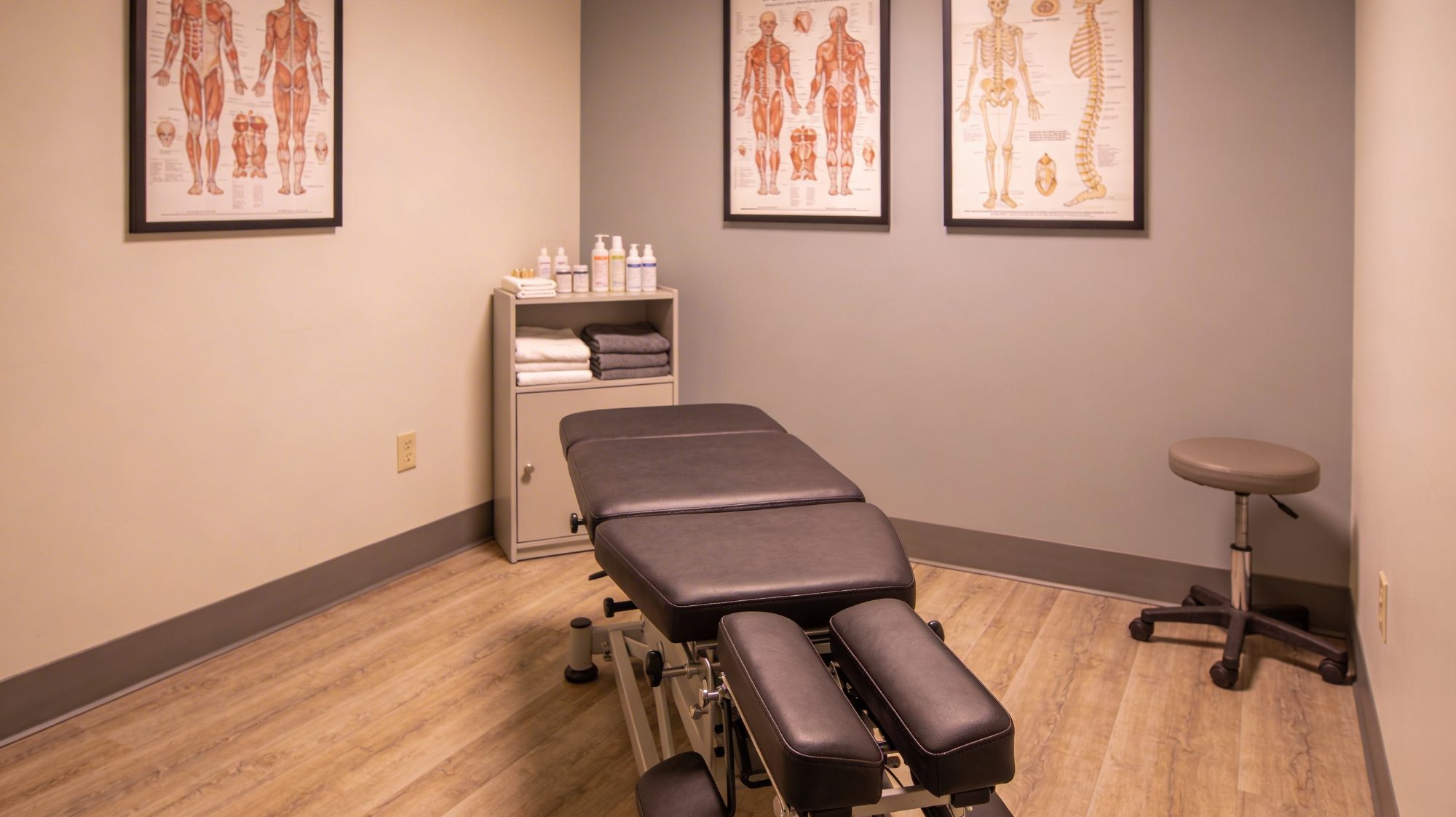 Wickert Chiropractic treatment room